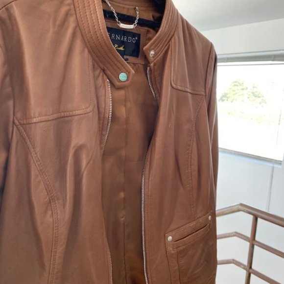 Beautiful, perfect condition, buttery leather jack - Picture 2 of 4